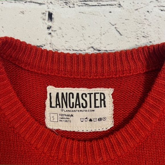 UO x Lancaster Unisex Sweater Pullover Budweiser BeerVintage Red Crew Neck Small - Picture 4 of 11